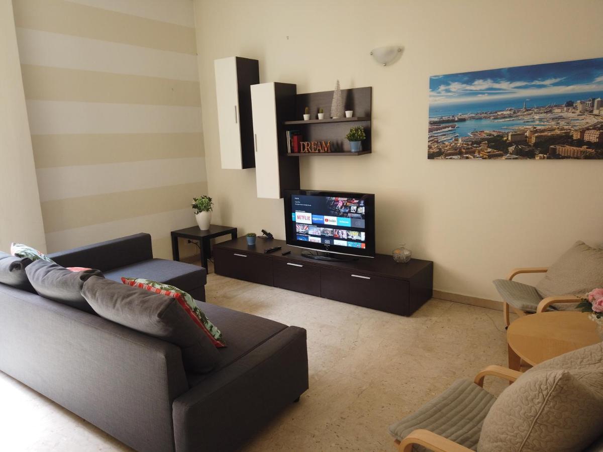 Assarotti Centre Apartment *